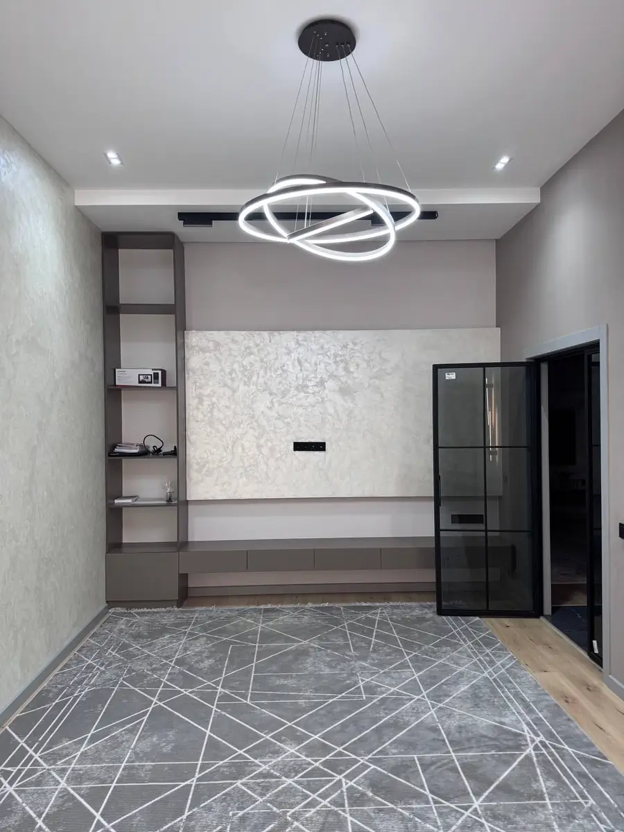 Продается 3-комнатная квартира − 94 м²