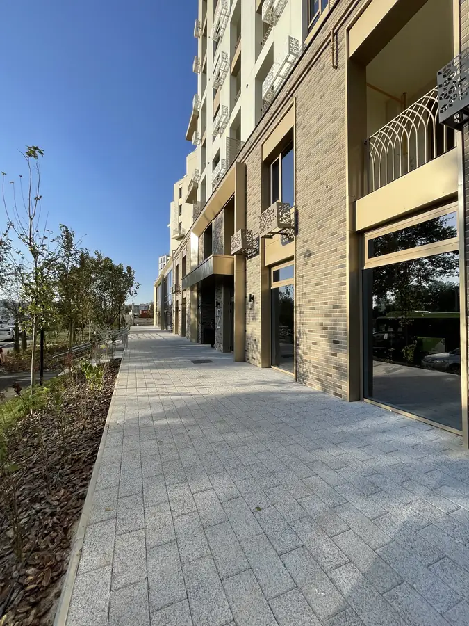 Ofis − 108 m², 1/7 qavat