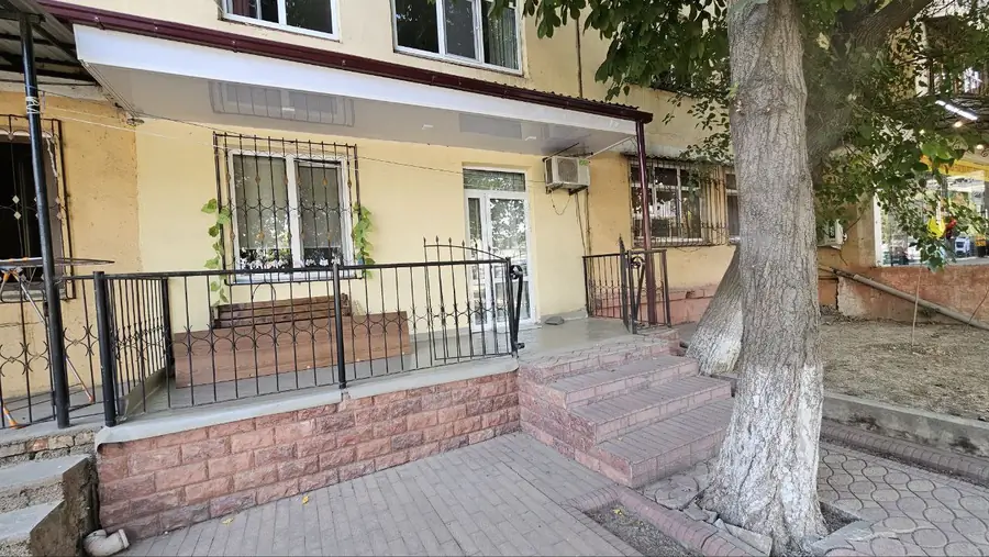 Ofis − 97 m², 1/4 qavat