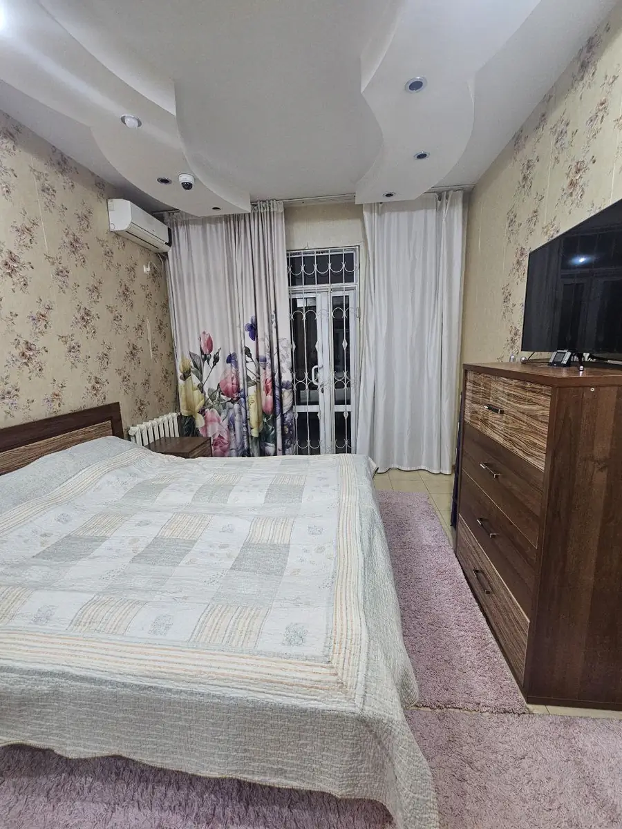 Ofis sotiladi − 97 m²