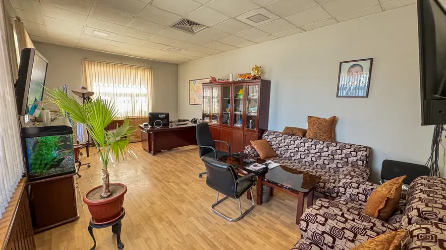 Ishlab chiqarish sotiladi − 5123 m² 