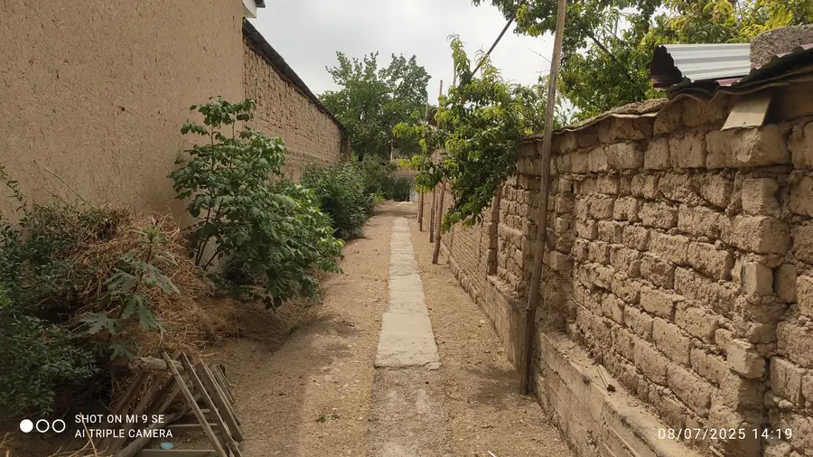 Продается участок − 4 сот.