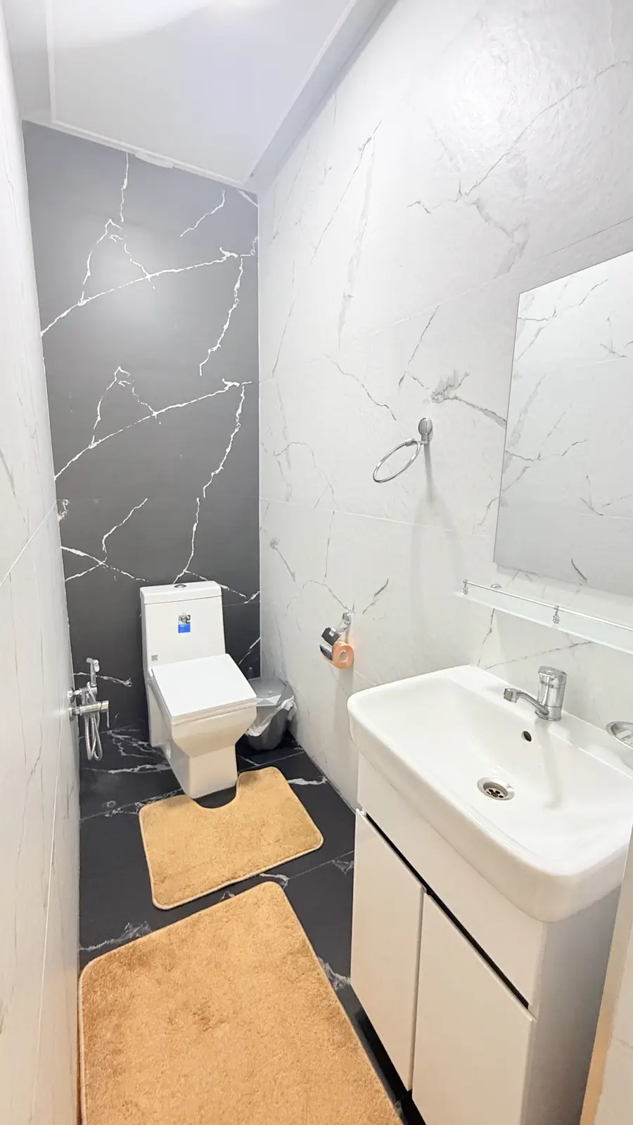 Продается участок − 2 сот.