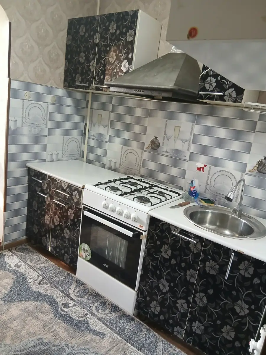 Сдается 3-комнатная квартира − 70 м²