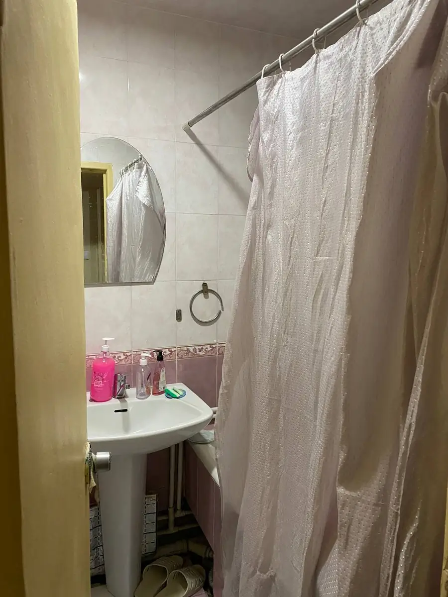 3 xonali kvartira sotiladi − 68.8 m²