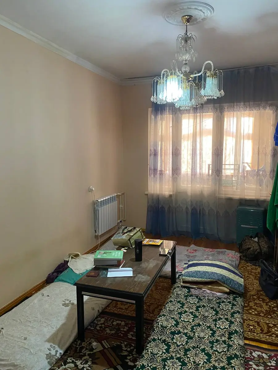 3 xonali kvartira sotiladi − 68.8 m²