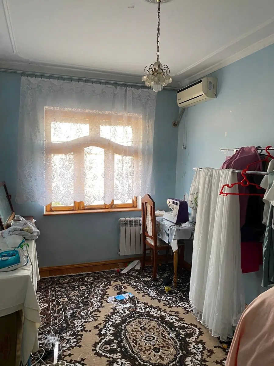 3 xonali kvartira sotiladi − 68.8 m²