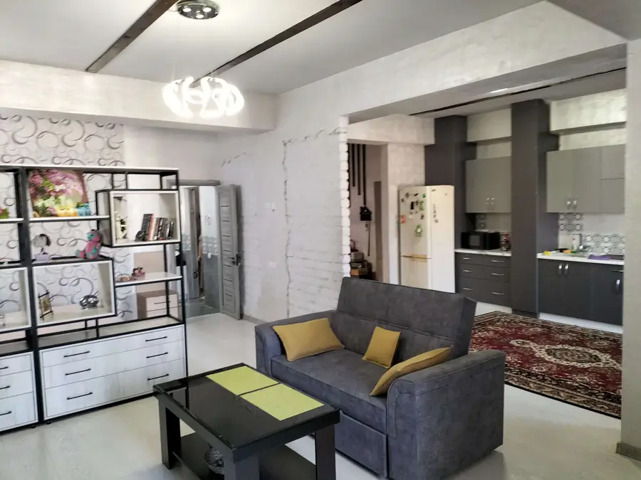 1-комнатная квартира − 70 м², 6/9 этаж