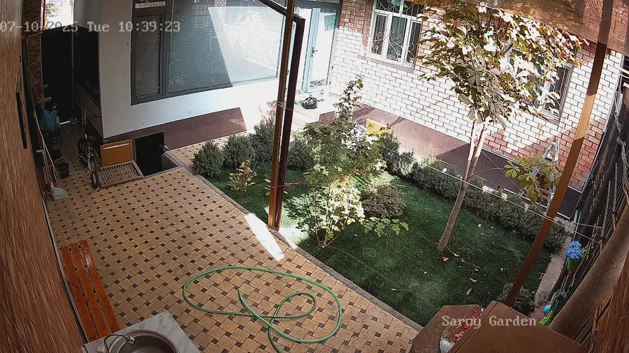 5 dan ortiq xonali kvartira − 120 m², 1/5 qavat