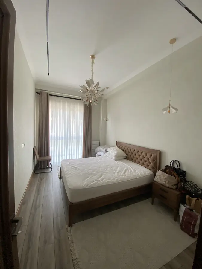 Сдается 3-комнатная квартира − 92 м²