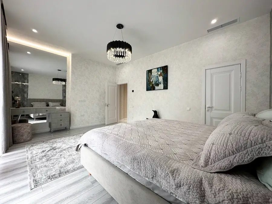 2 xonali kvartira − 80 m², 3/9 qavat