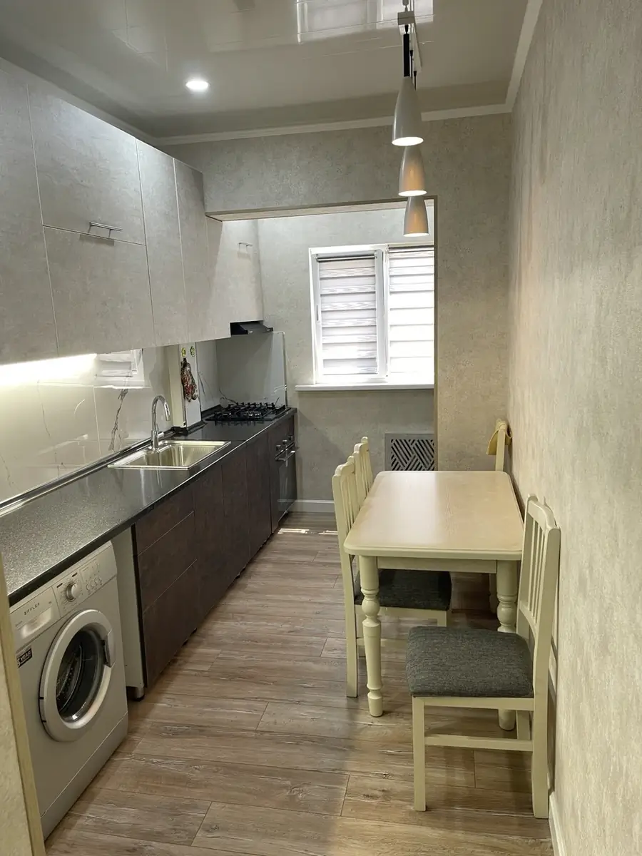 Сдается 3-комнатная квартира − 73 м²