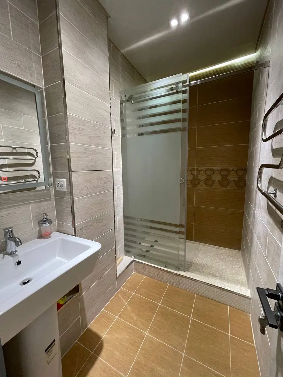 Сдается 3-комнатная квартира − 73 м²