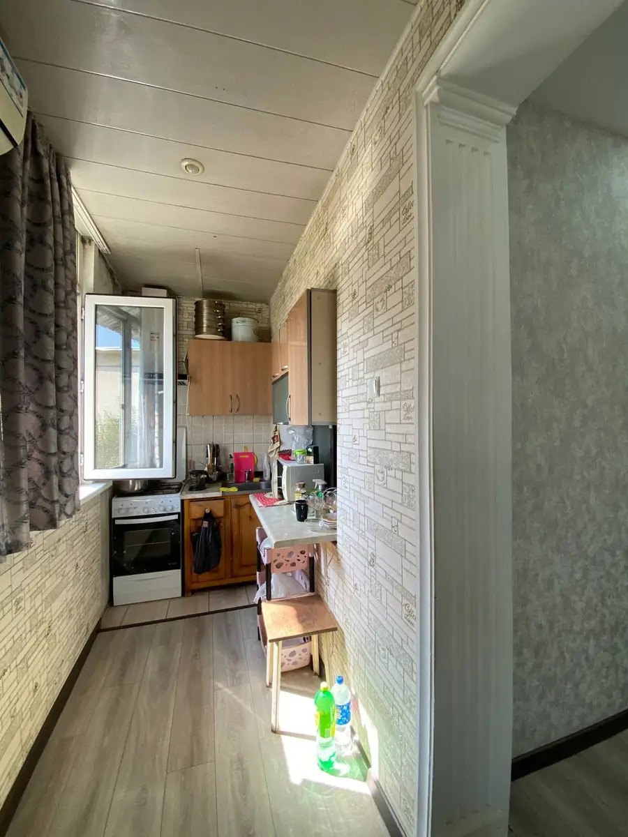 2 xonali kvartira sotiladi − 50 m²