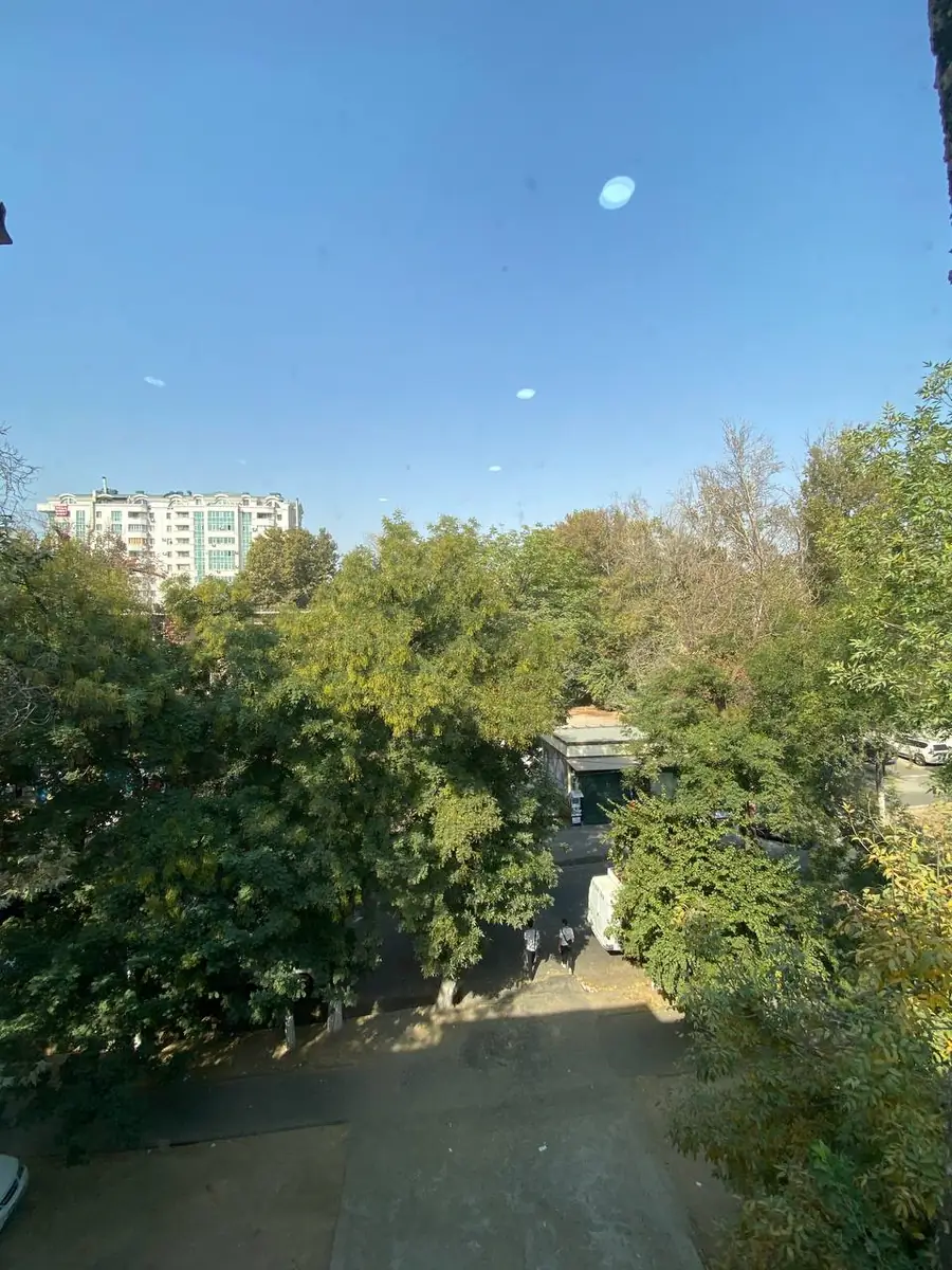 2 xonali kvartira sotiladi − 50 m²