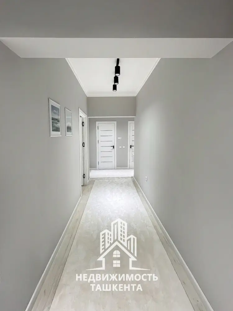 Продается 3-комнатная квартира − 70 м²