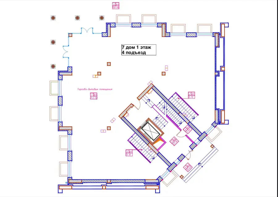 Сдается торговое помещение − 520 м²