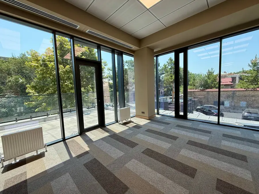 Ofis − 113 m², 3/6 qavat