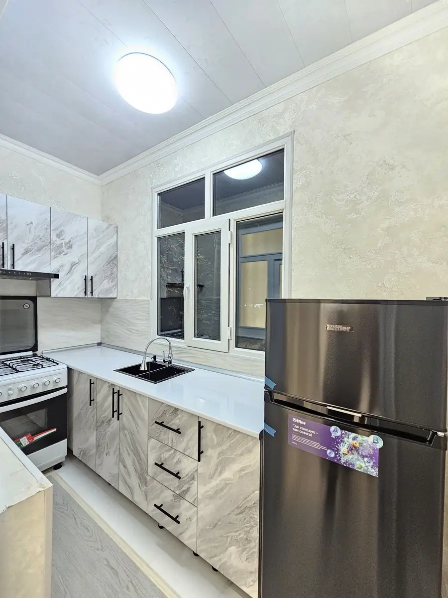 2 xonali kvartira sotiladi − 48 m²