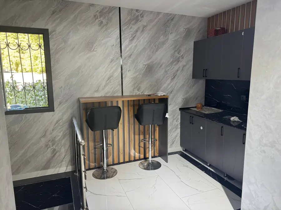 Сдается офис − 85 м²