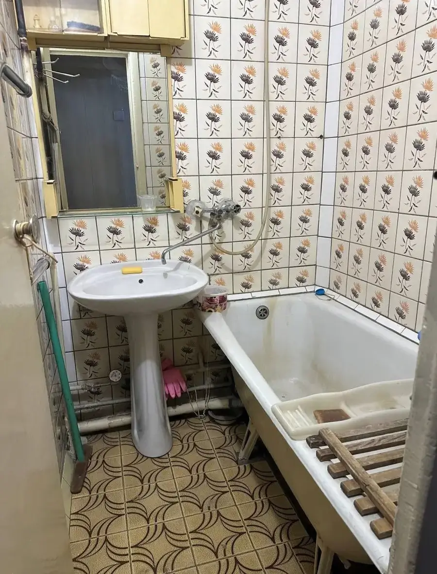 3 xonali kvartira sotiladi − 64 m²