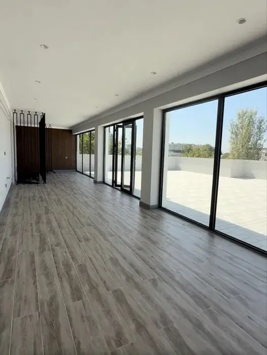 2 qavatli uy − 750 m², 7.5 sot. 