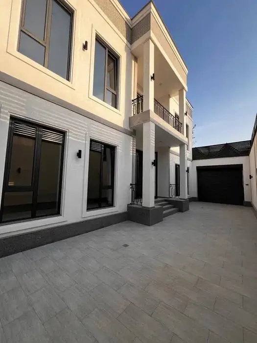 2 qavatli uy − 750 m², 7.5 sot. 