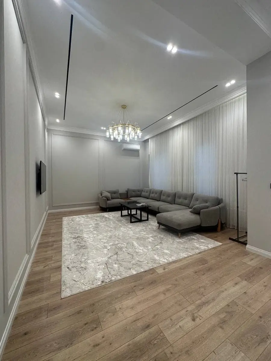 Ijaraga 3 qavatli uy − 800 m²