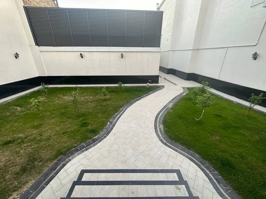 Ijaraga 3 qavatli uy − 800 m²