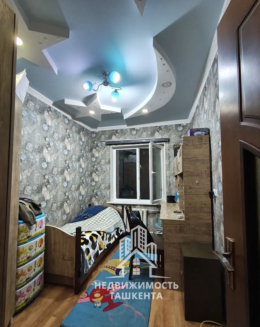 Продается 2-комнатная квартира − 59 м²