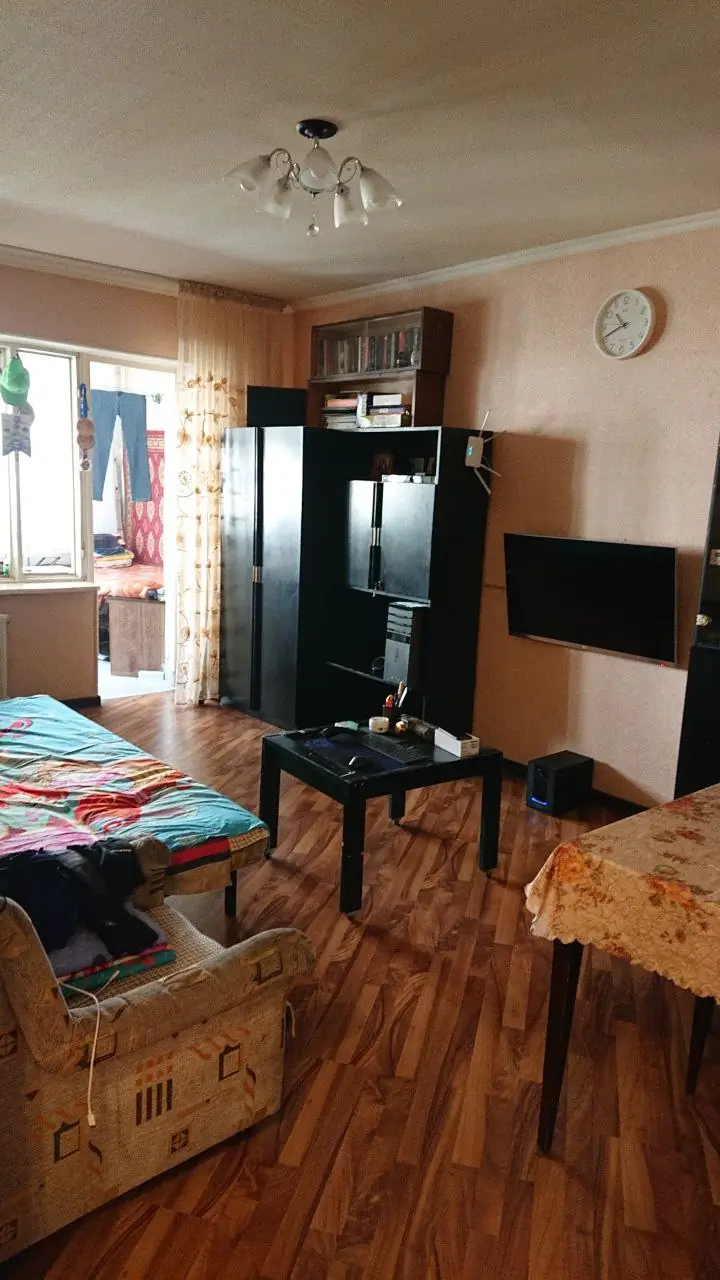 Продается 3-комнатная квартира − 82 м²
