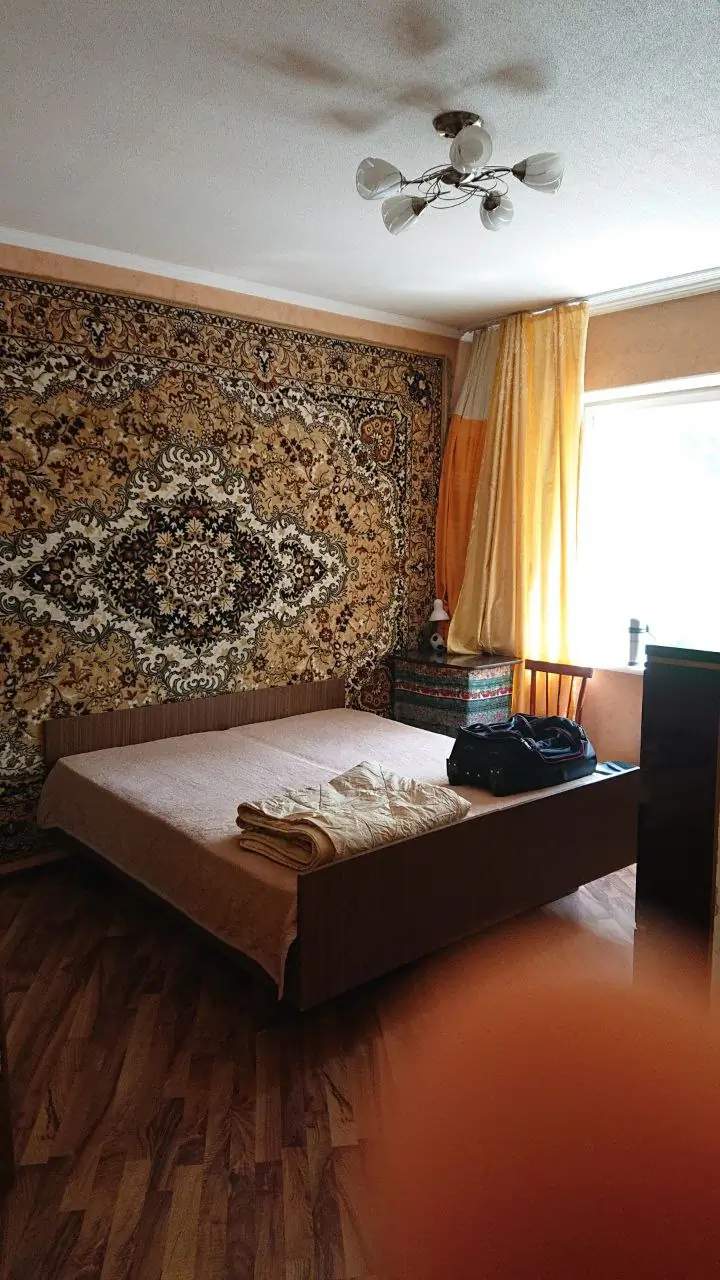 Продается 3-комнатная квартира − 82 м²