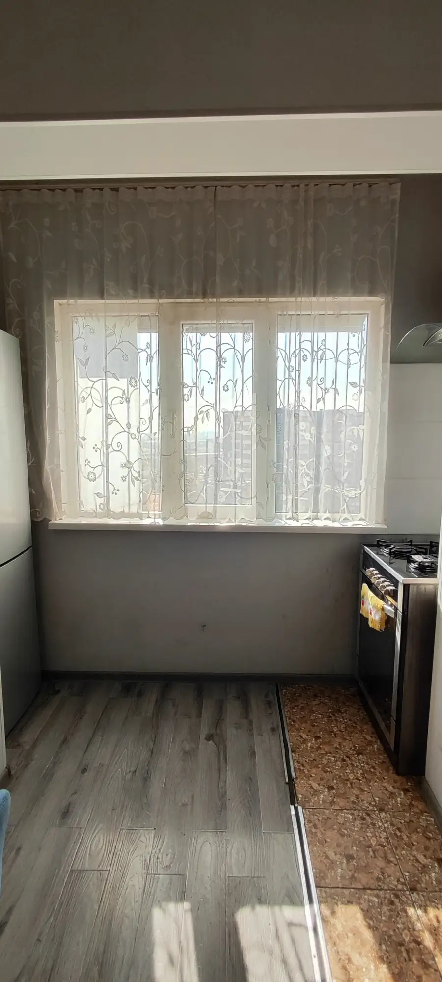 2 xonali kvartira sotiladi − 67 m²