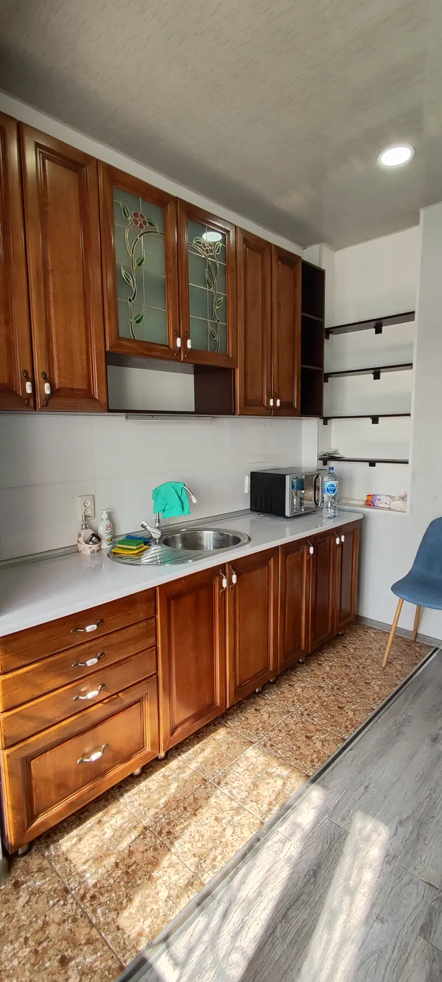 2 xonali kvartira sotiladi − 67 m²