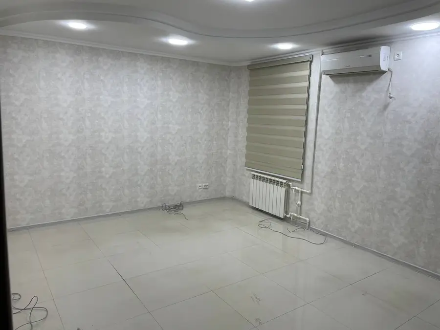 Ofis − 100 m², 1/16 qavat