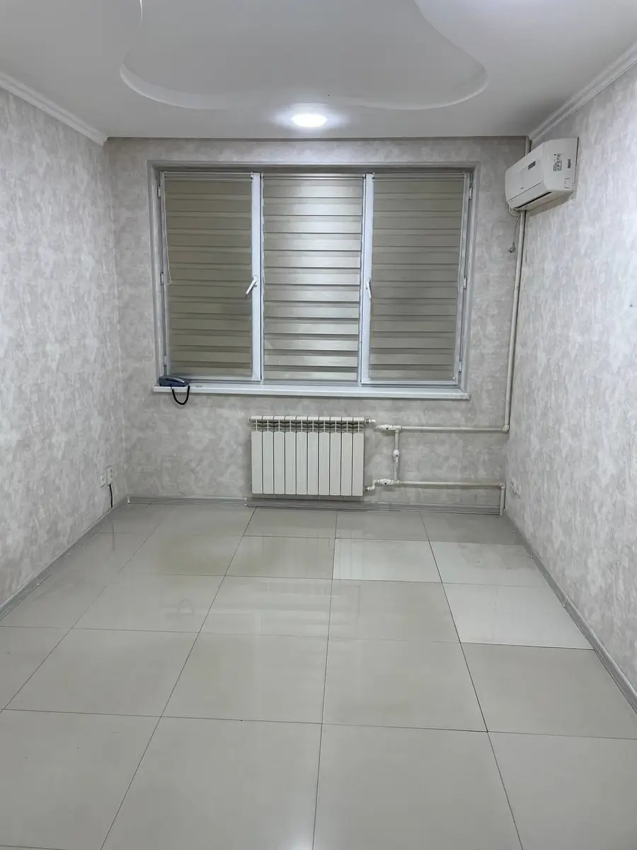 Ofis − 100 m², 1/16 qavat