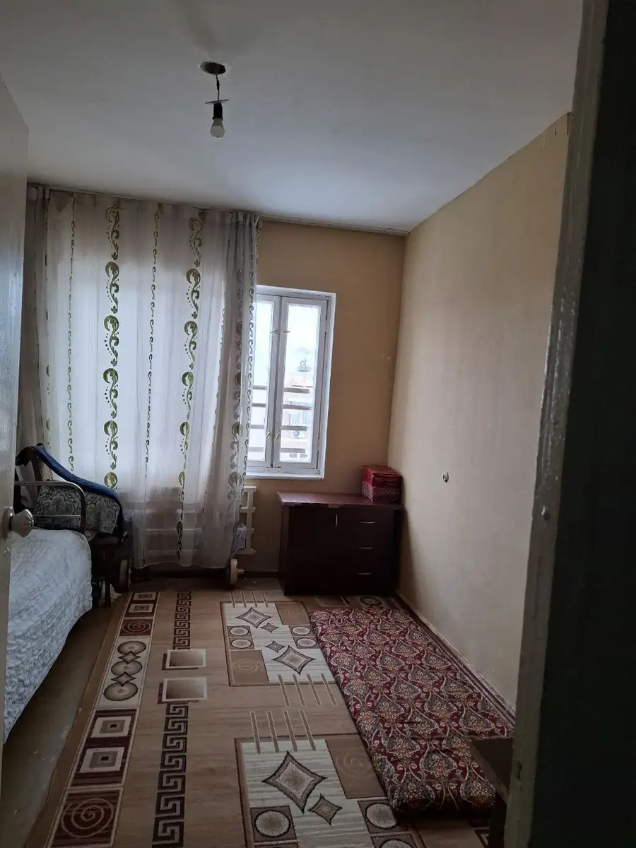 5 dan ortiq xonali kvartira − 100 m², 5/5 qavat