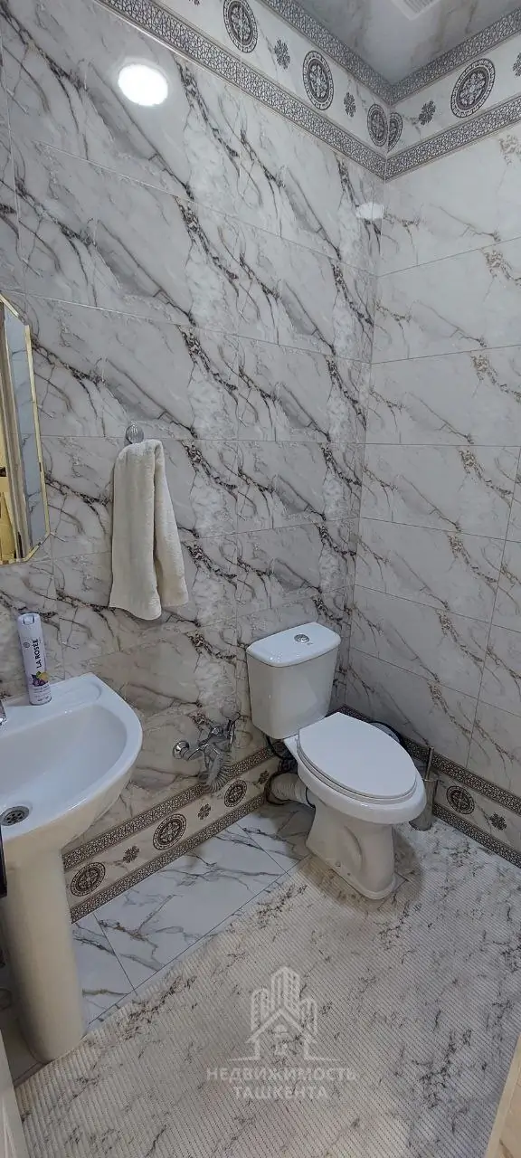 4 xonali kvartira sotiladi − 112 m²