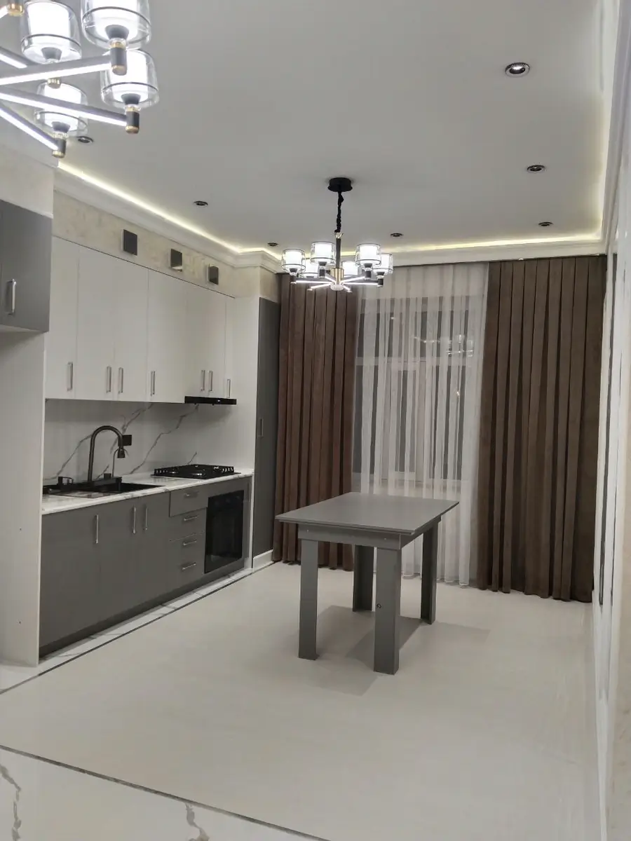 1 xonali kvartira sotiladi − 41 m²