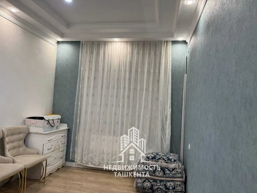 3 xonali kvartira sotiladi − 80 m²