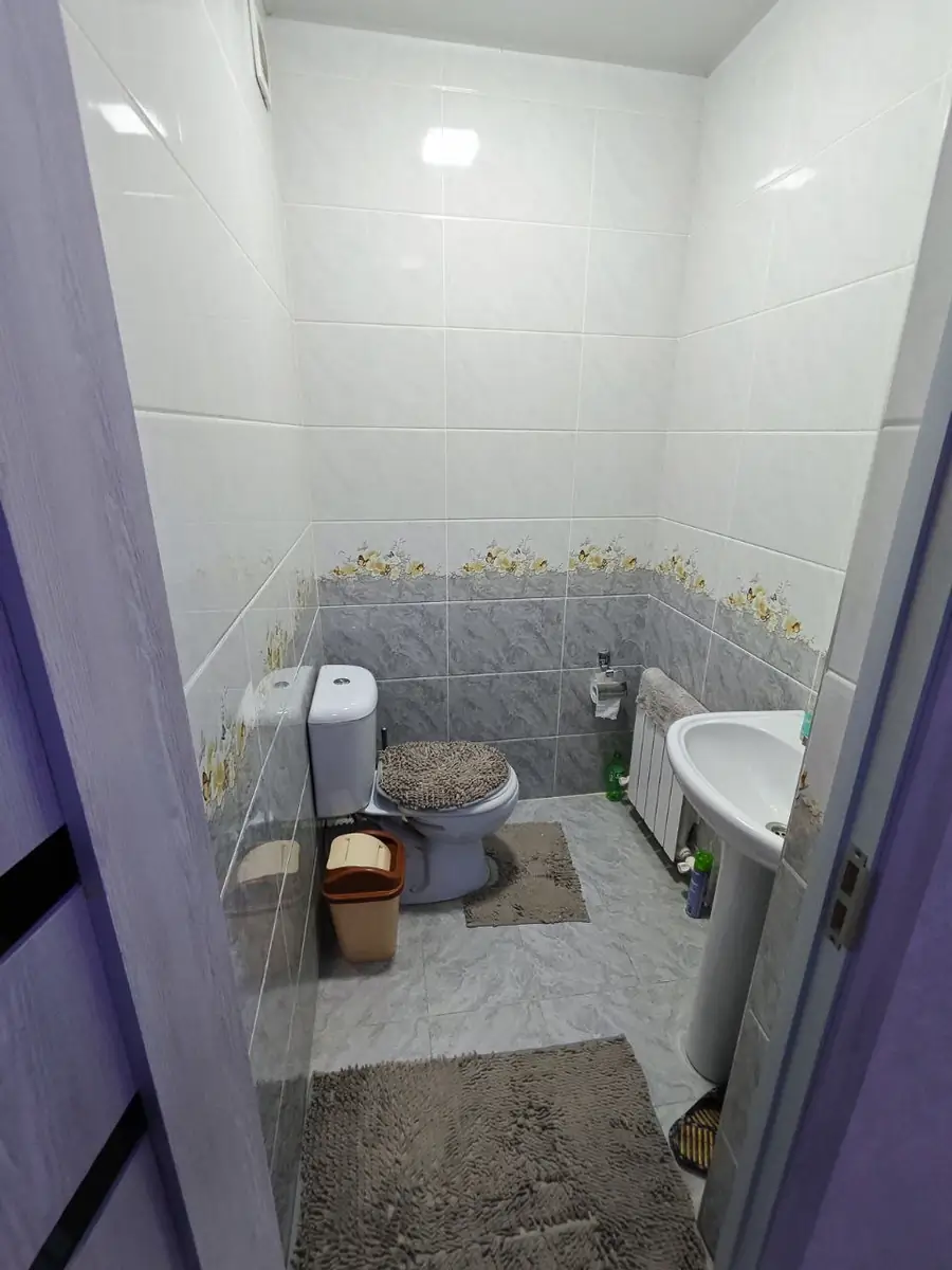 Сдается 2-комнатная квартира − 74 м²