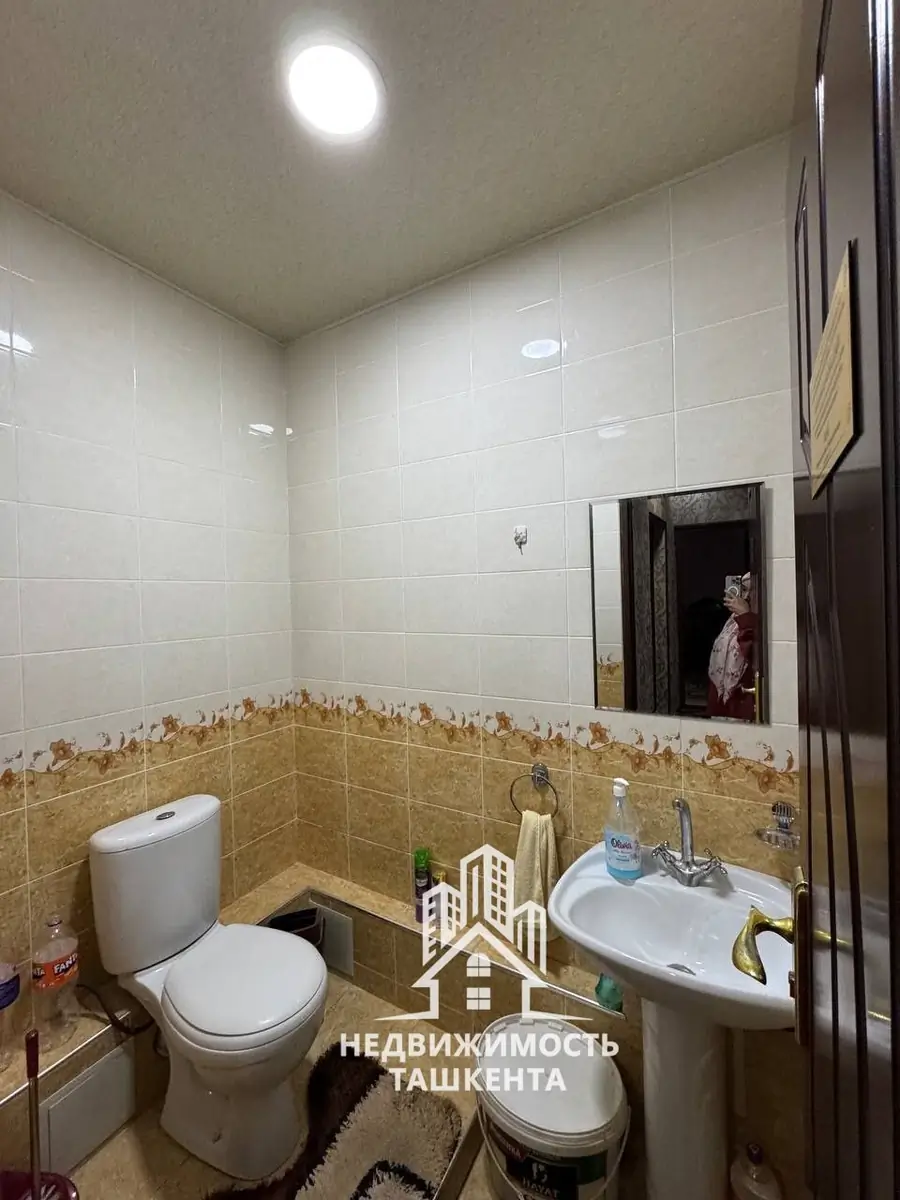 Продается 3-комнатная квартира − 100 м²