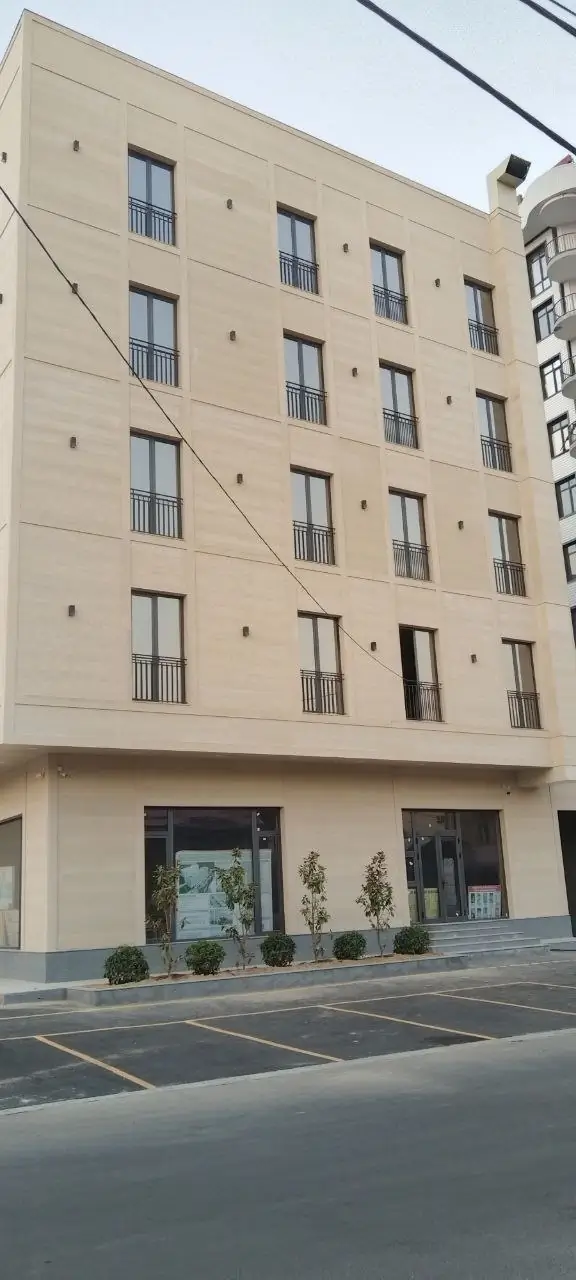 Ofis − 4000 m², 2/5 qavat