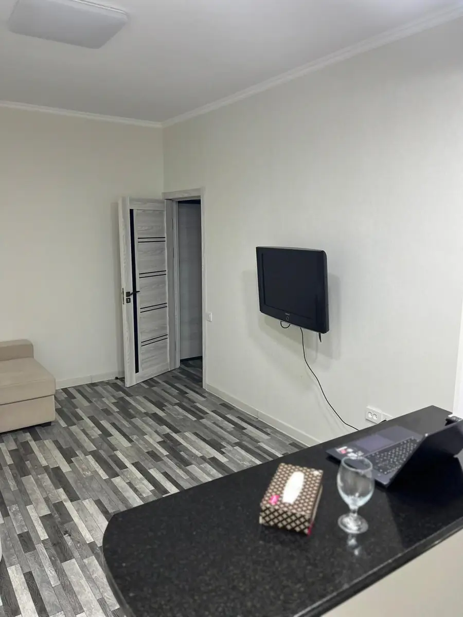 Janna porno video Yevpatoriyada pulsiz jinsiy aloqa