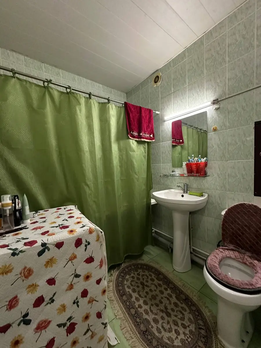 3 xonali kvartira sotiladi − 75 m²