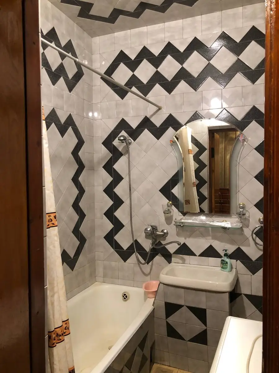 3 xonali kvartira sotiladi − 80 m²