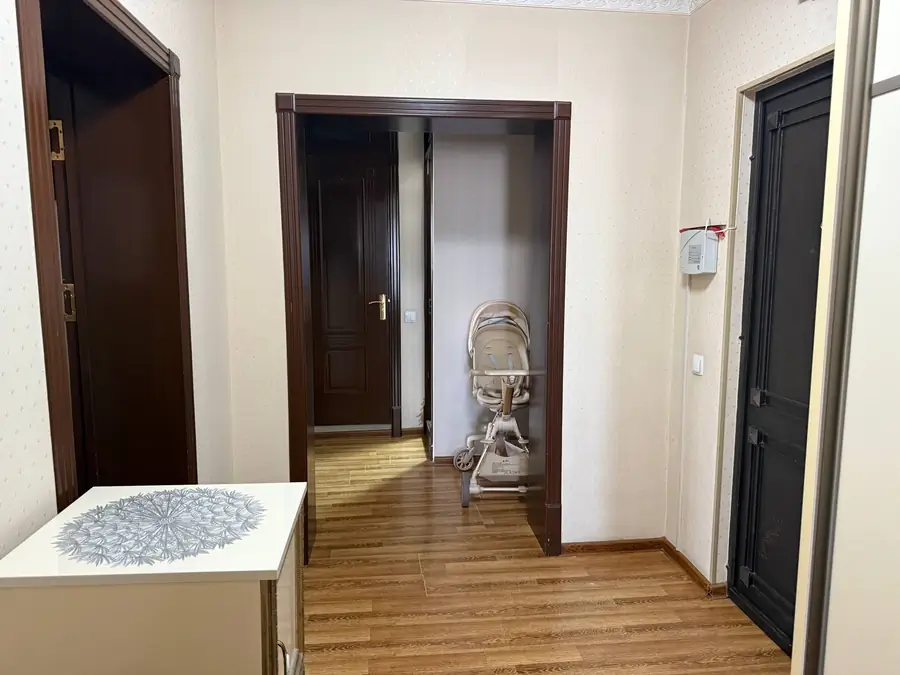 Продается 3-комнатная квартира − 80.3 м²