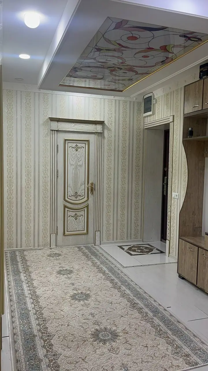 4 xonali kvartira − 100 m², 18/19 qavat