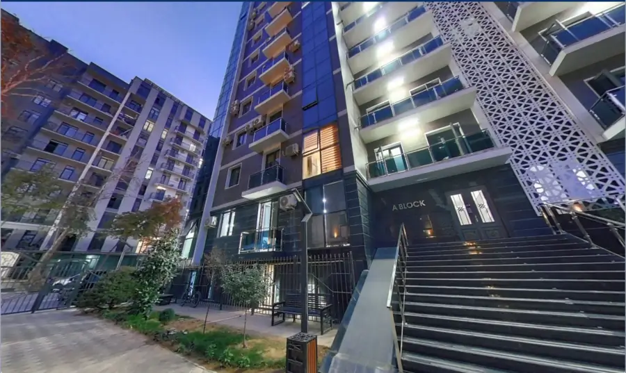 2 xonali kvartira sotiladi − 60 m²