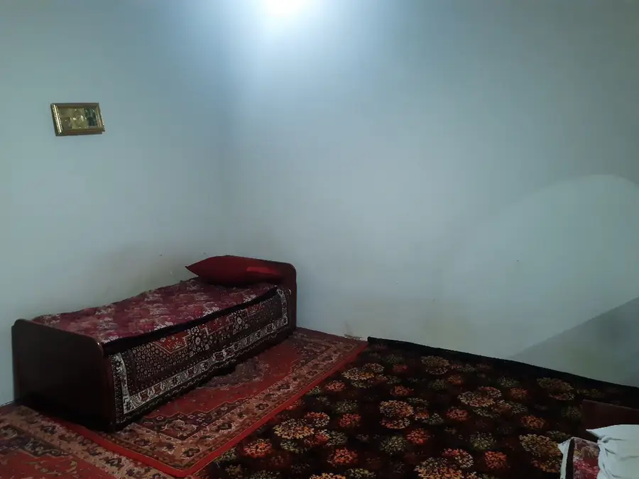 1 dan 4 xona kvartirada, 1/1 qavat